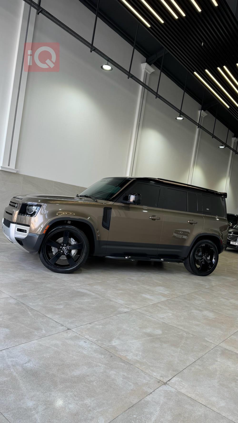 لاند ڕۆڤەر دیفێندەر